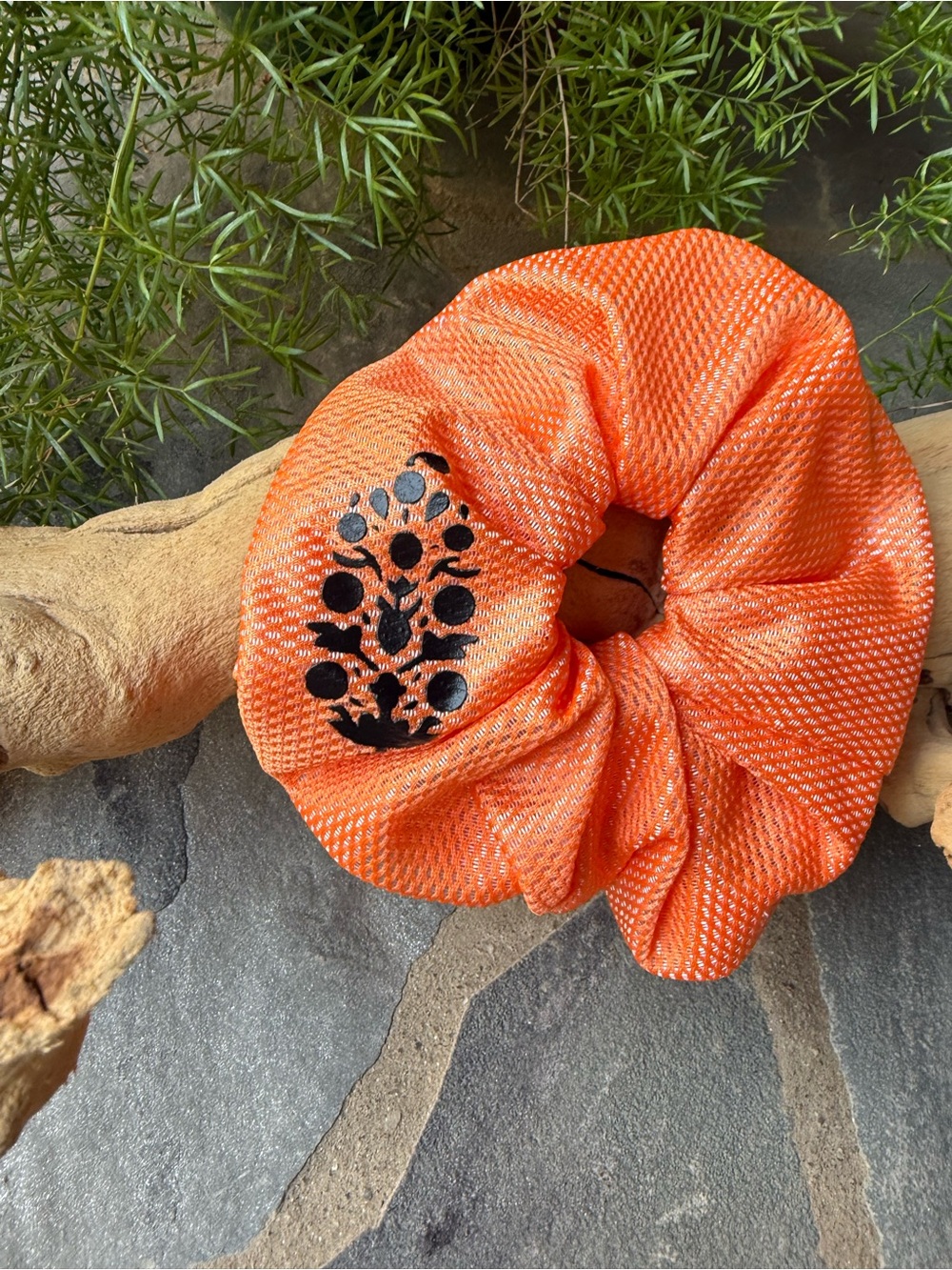 New🌟 Free People Movement Zipper Stash Scrunchie